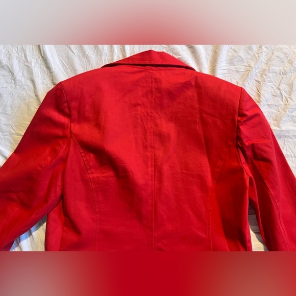 L’altra Moda Women's Red Blazer w Floral Interior and Rolled Cuff Size 42 - Picture 15 of 15